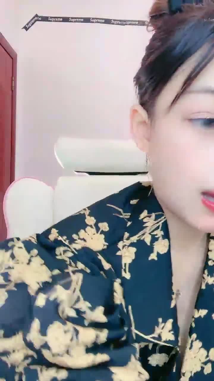 1 (4)
