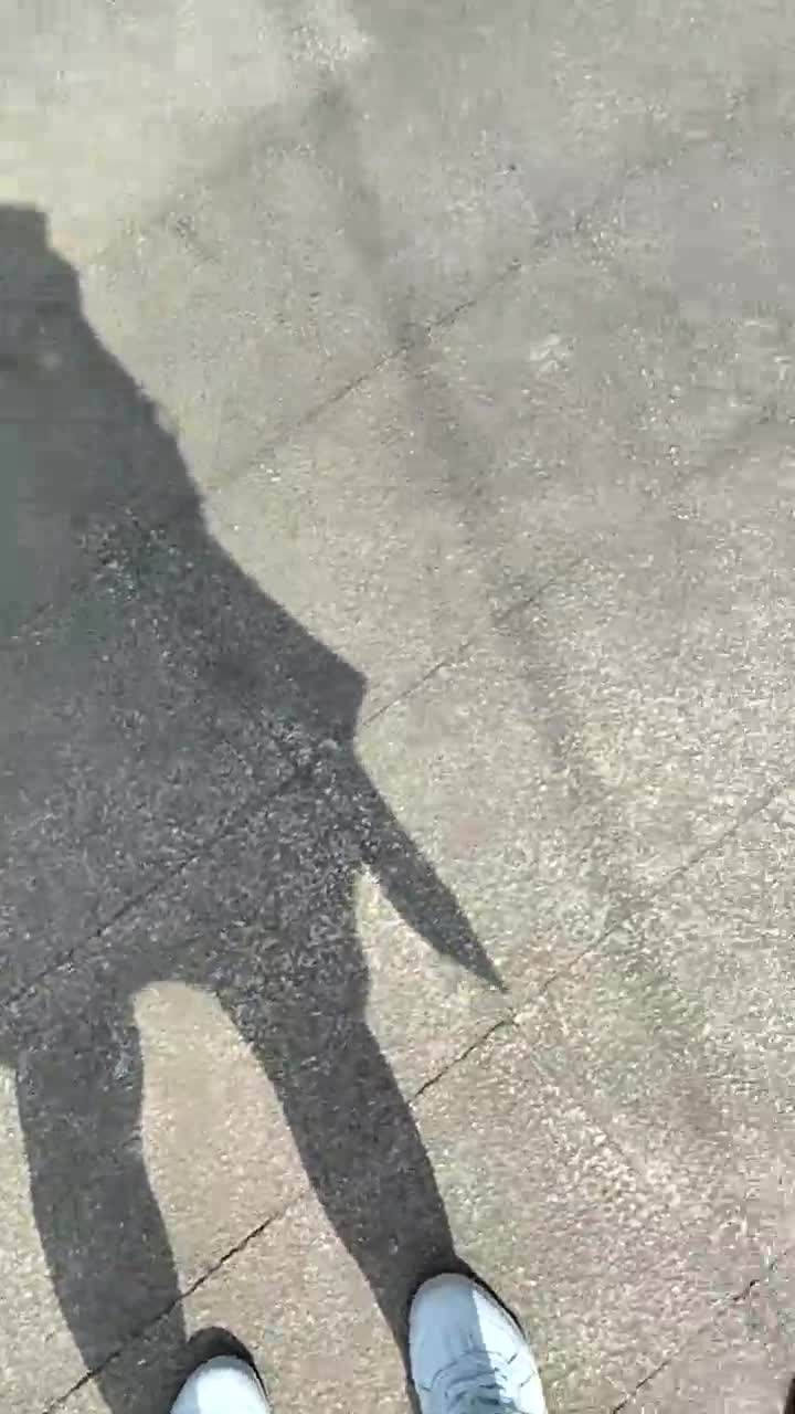 1 (18)