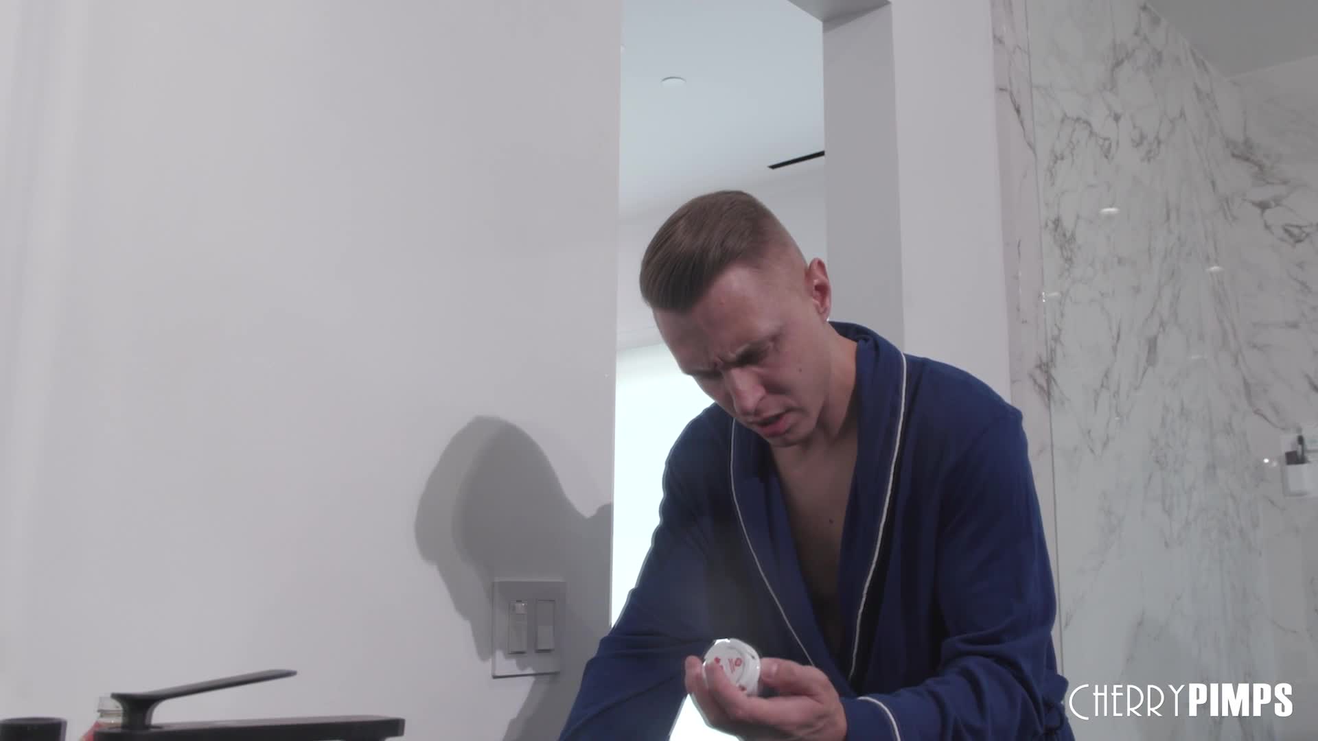 cptaboo.22.11.04.sky.pierce