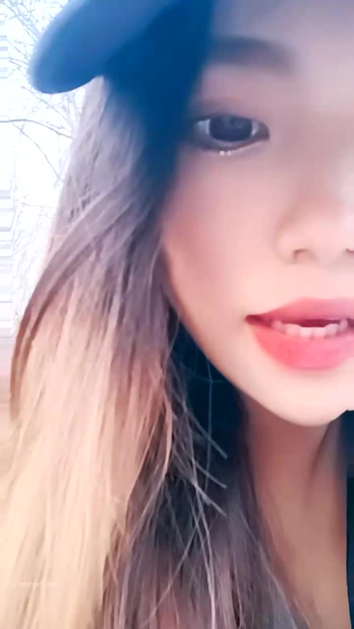 1 (10)