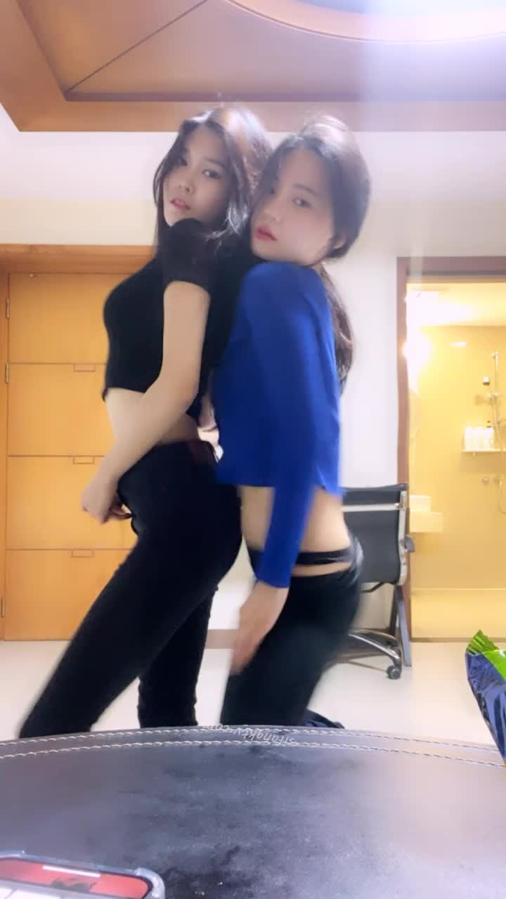 v1