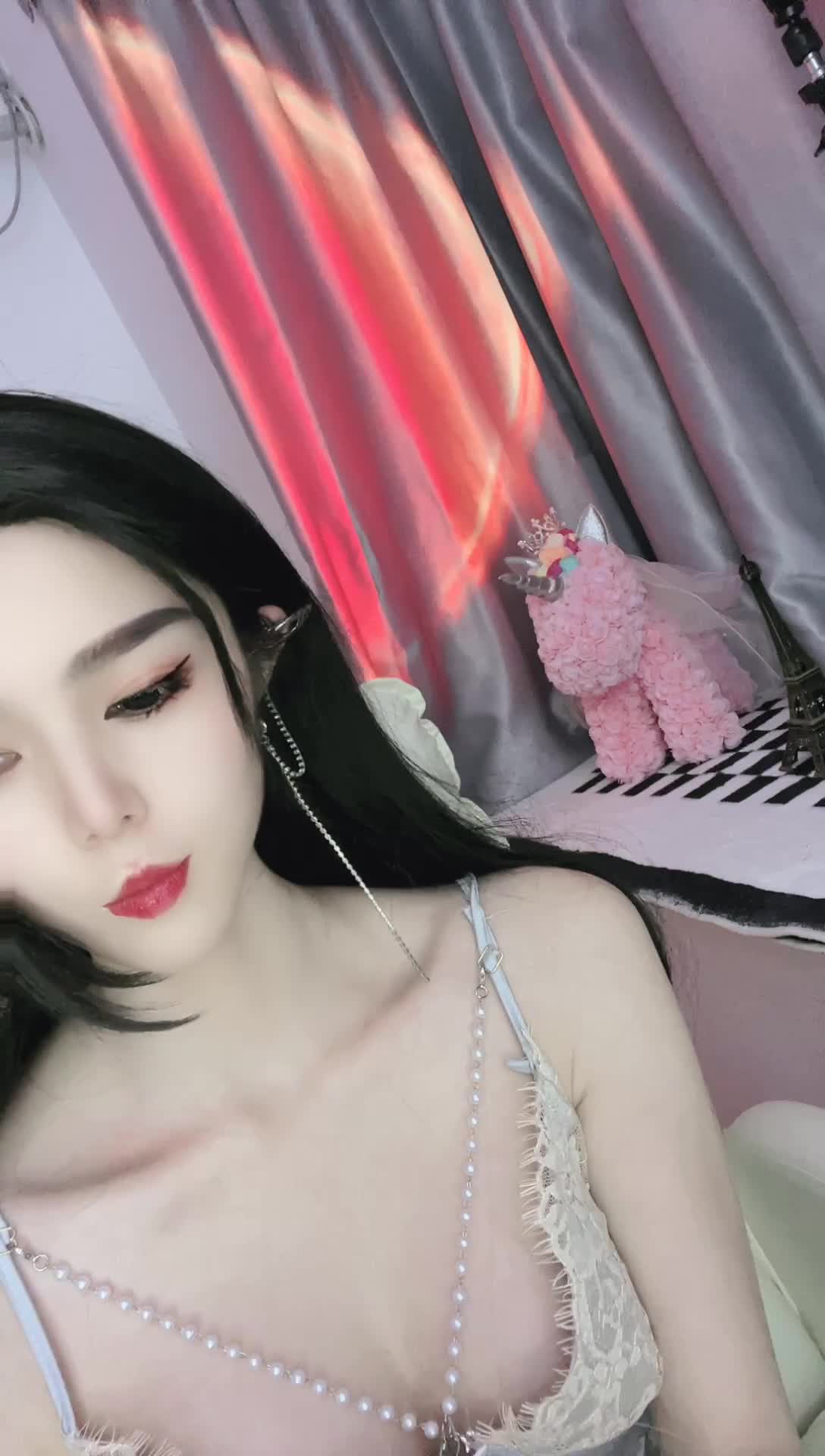 1 (9)