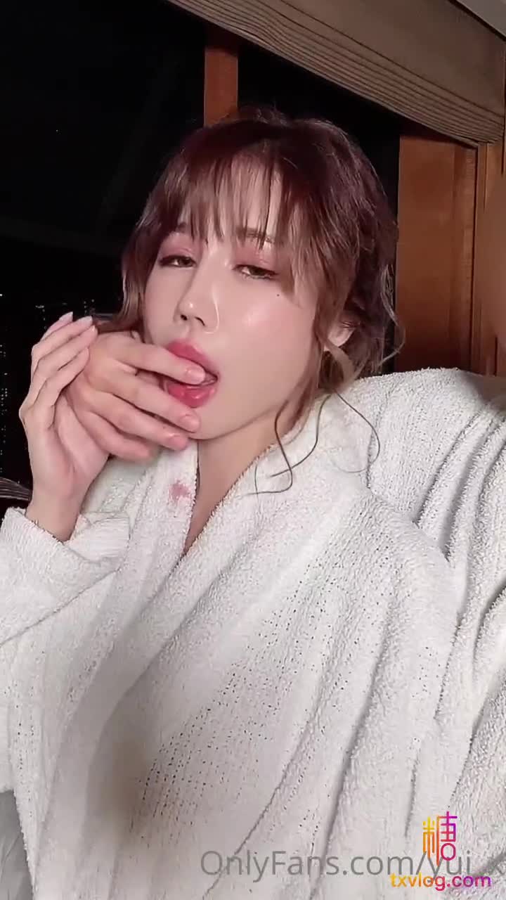 1 (4)