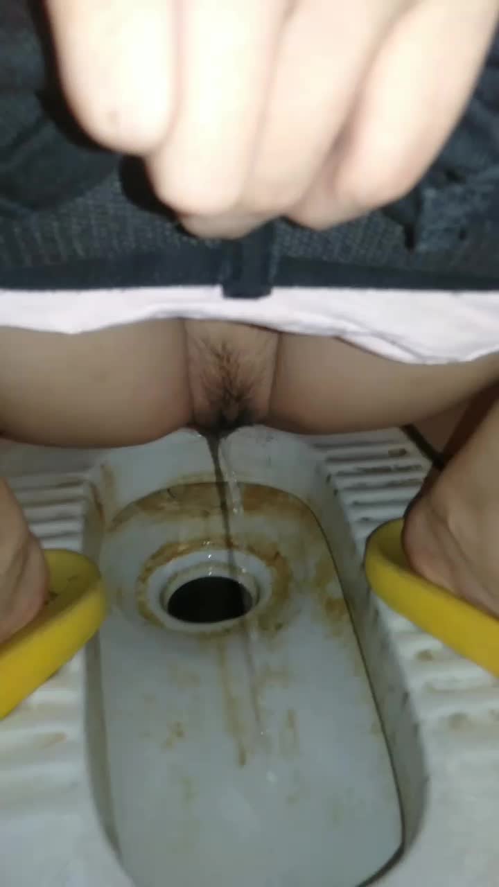 尿尿.mp4