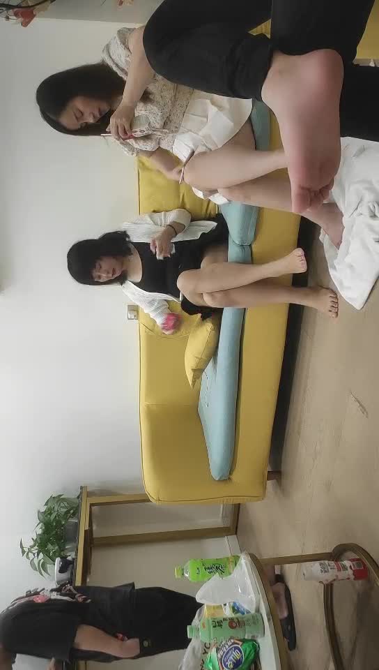 2021_9_10，母子乱伦4P专场，【专约老阿姨】，美熟女排列组合换着来，天天双飞淫乱，姐姐们骚气逼人，淫乱香艳