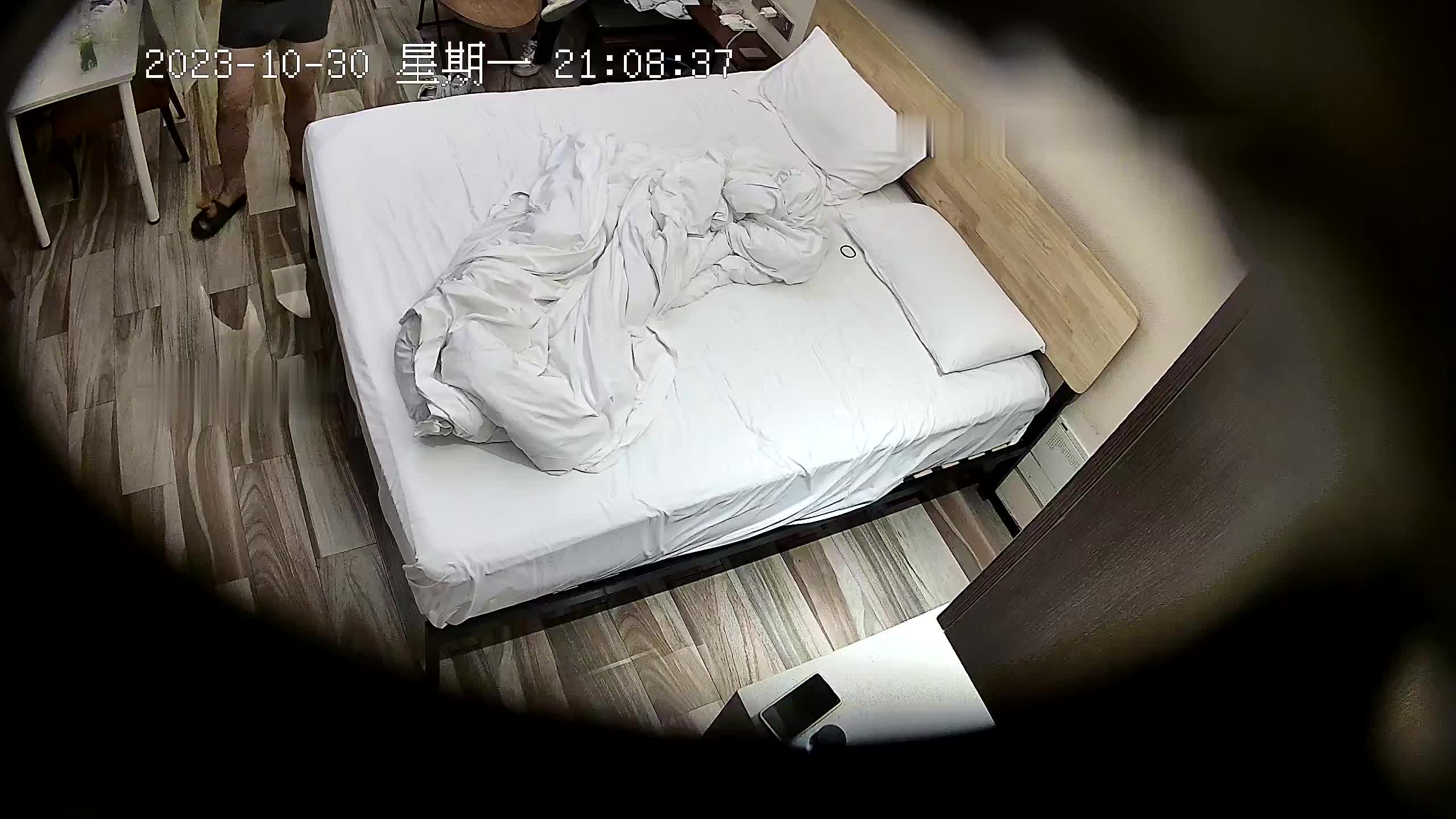 酒店近景高清台偷拍 恋物癖胖哥晚上约炮骚妇变态自己穿上人家的白丝
请认准 @Tp360 频道