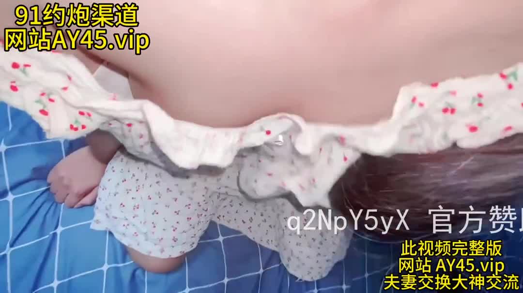828242