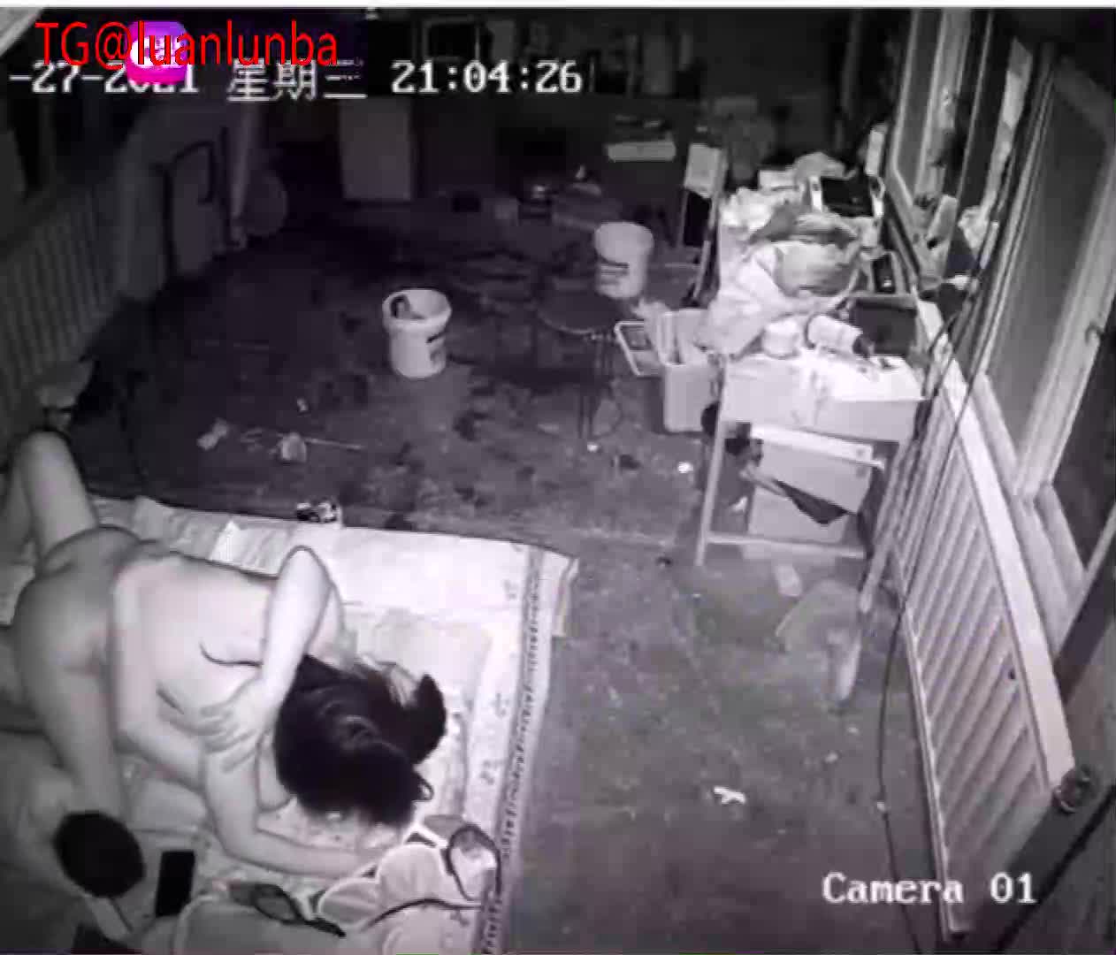 爸妈操逼 儿子观战