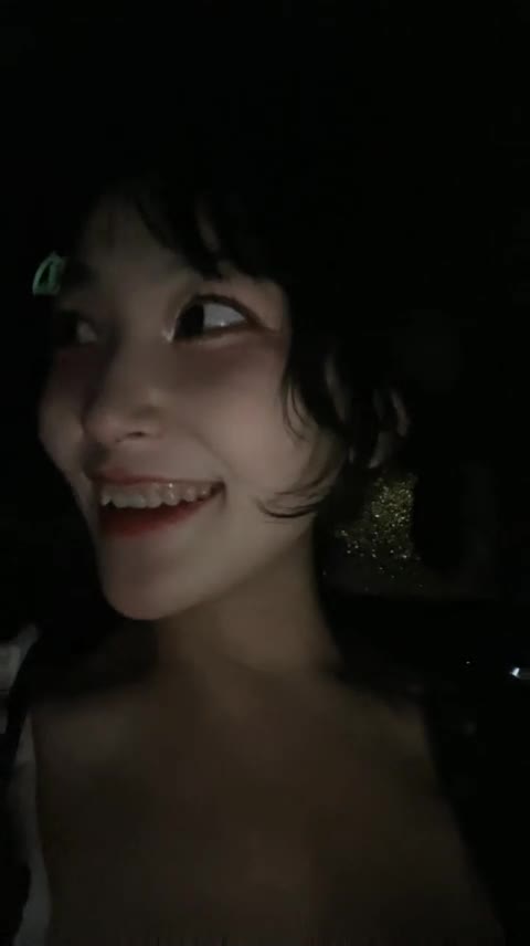 18乔宝_极品网红妹妹！户外车上吃鸡车震！回到家炮击自慰.mp4