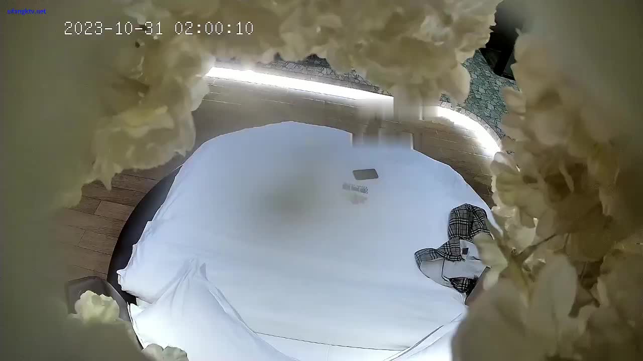 女同真爱_女女用假JJ满足对方_连续两天 其中一个和另外一个撒娇都是我爱你要不你也爱我一次
请认准 @Tp360 频道