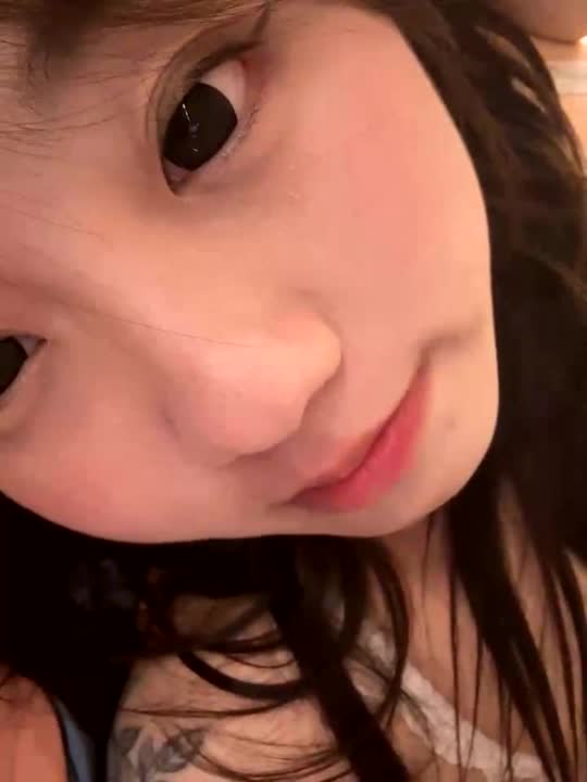 Olivia_20230324_UAzdd_4.mp4
