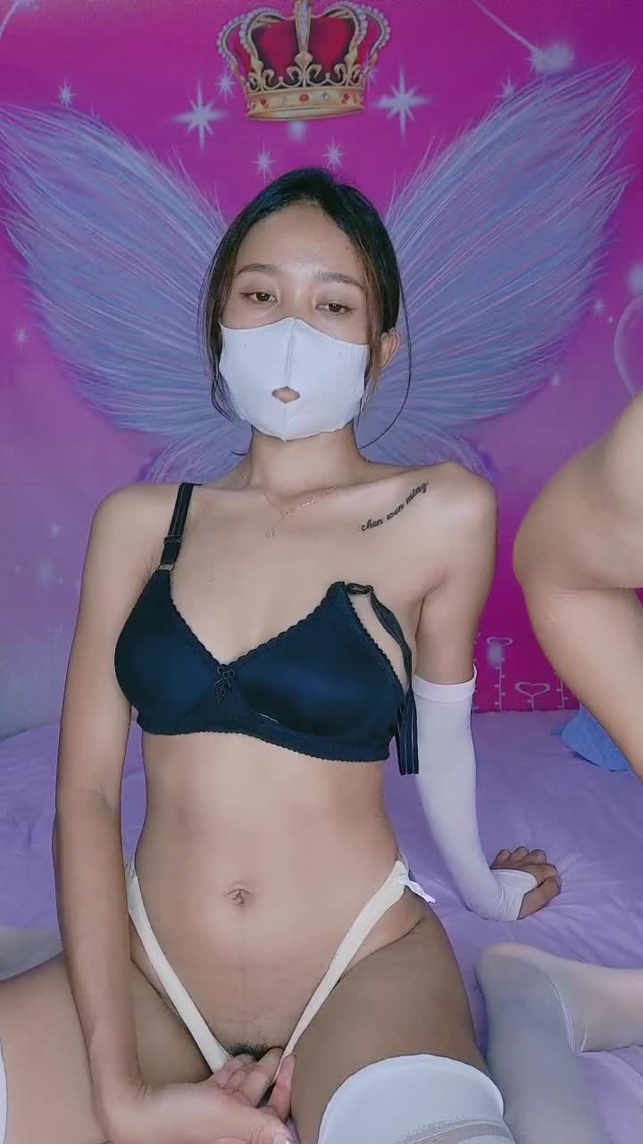 1 (10)