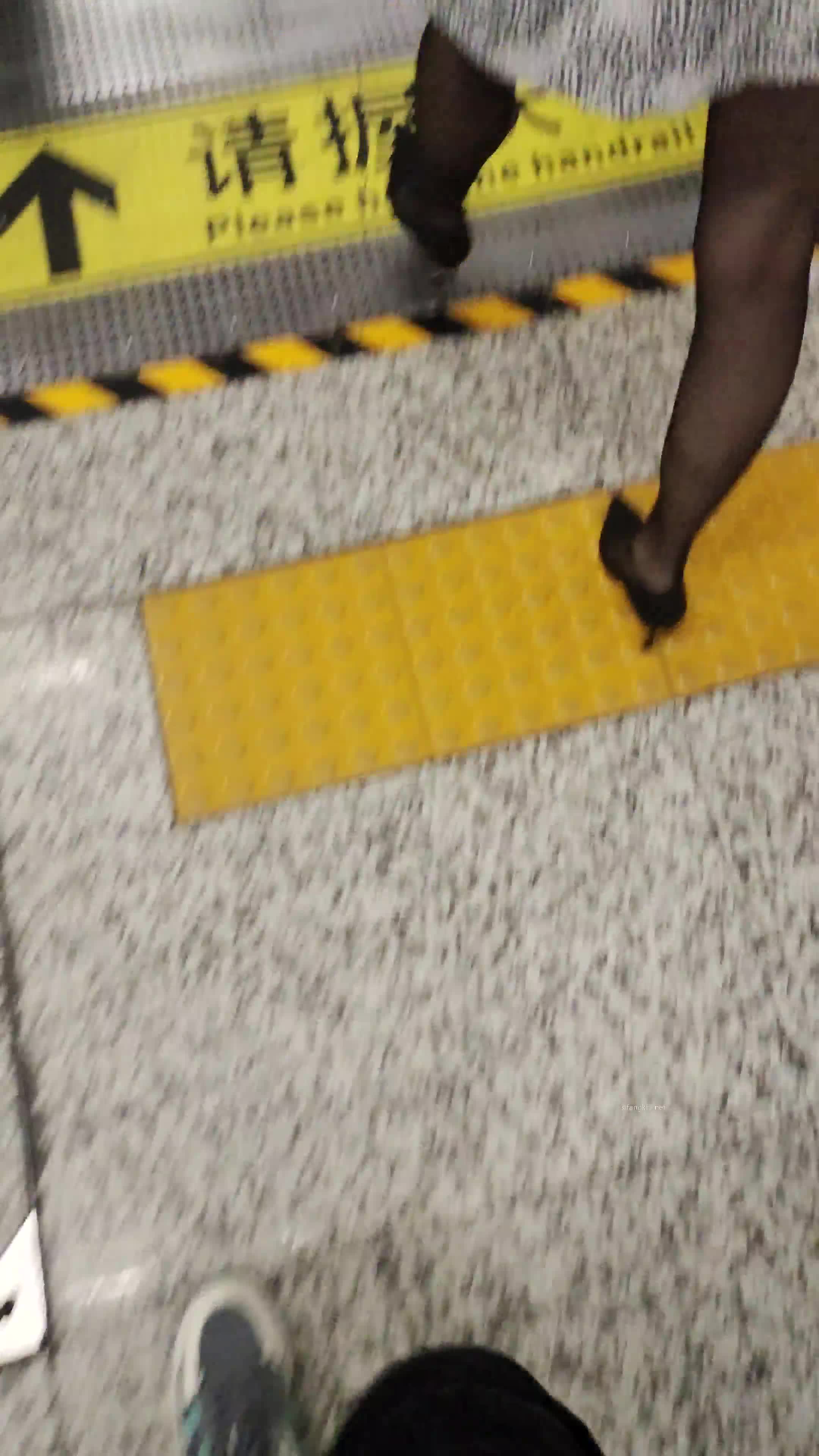 黑丝高跟