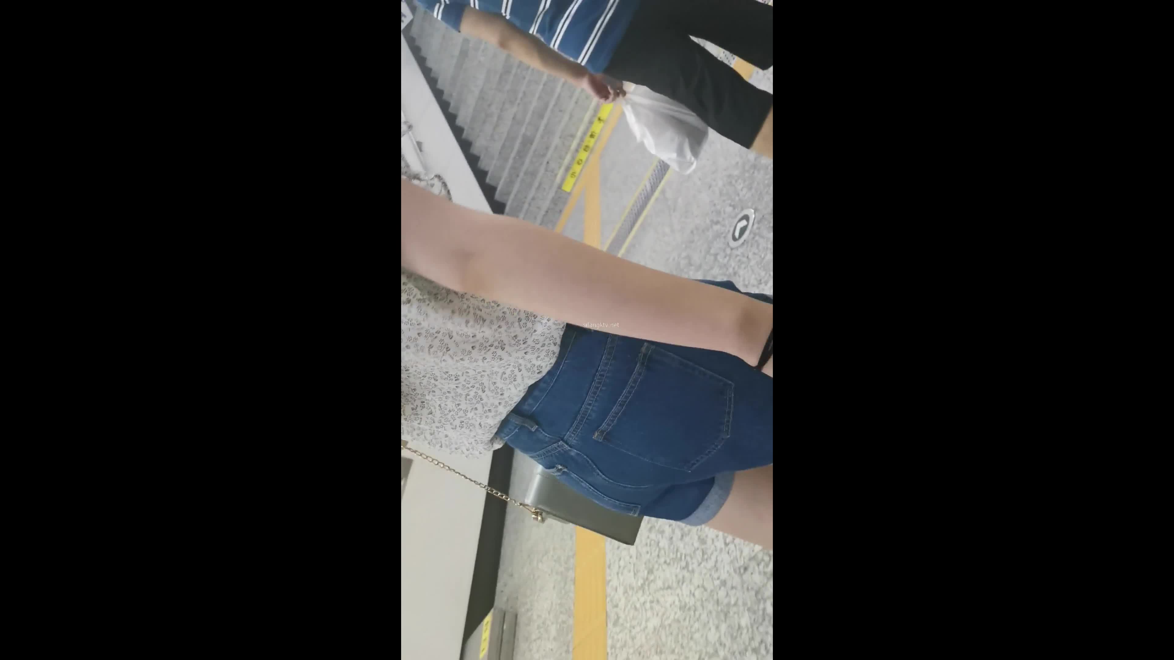 眼镜妹