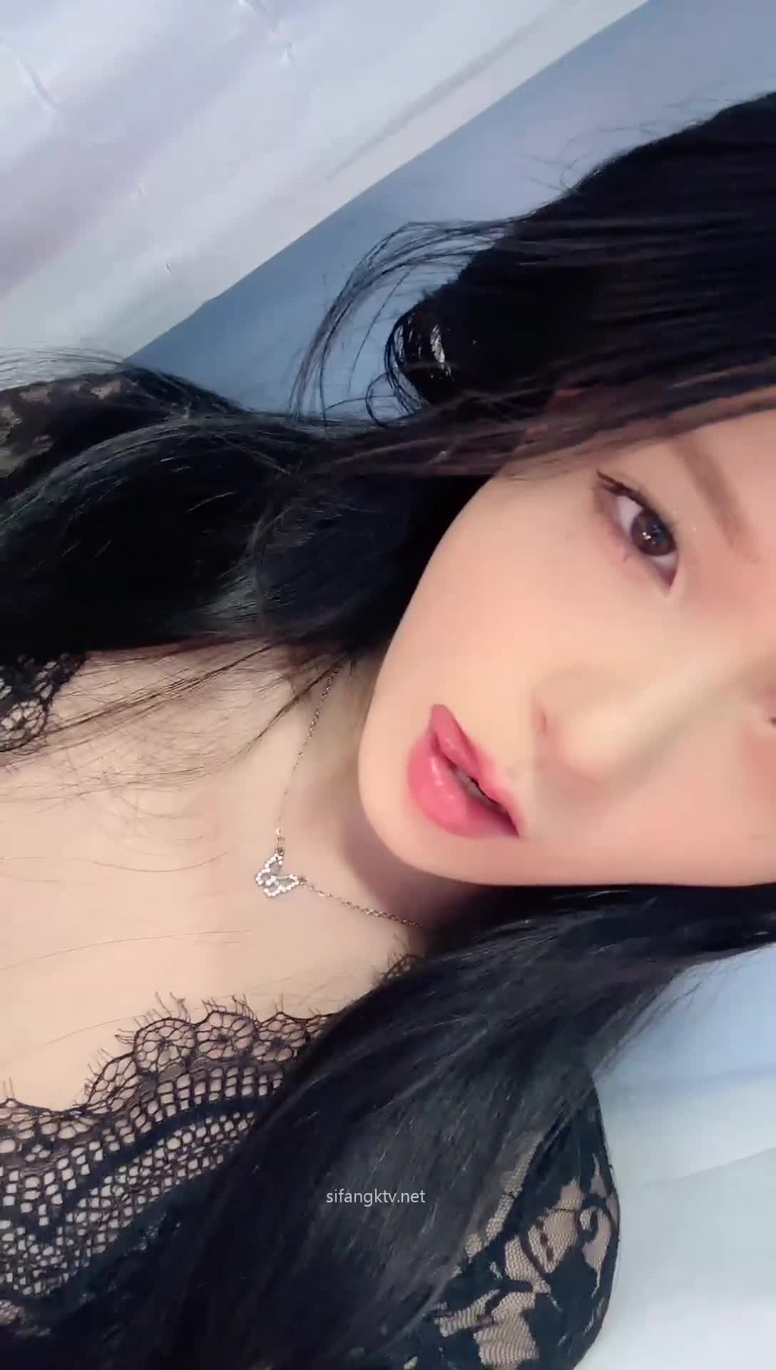 1 (26)