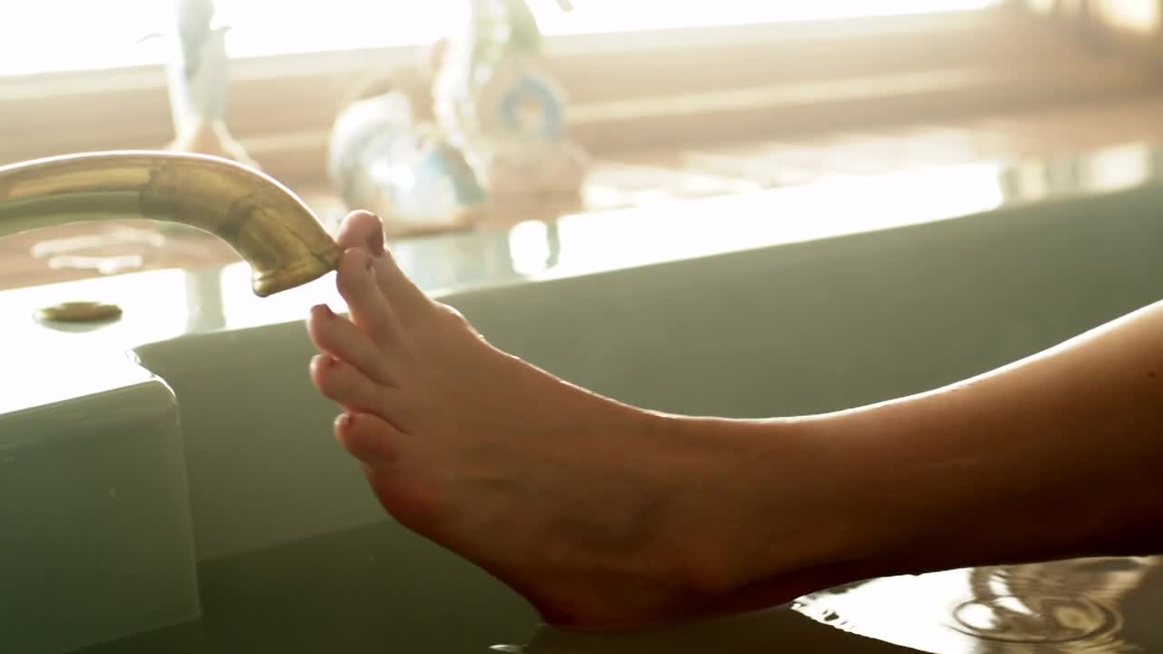 蛇蝎美人第一季第九集hdtv-720p-mkv高清-中英双字