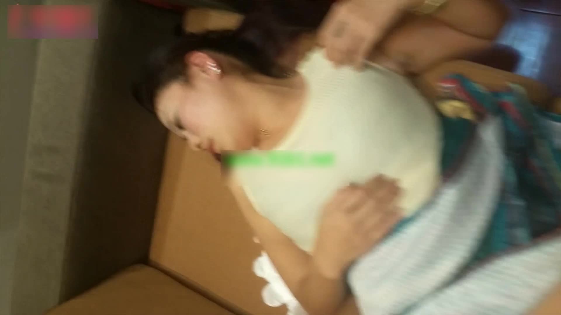 喷血推荐_美容院丰满气质的老板娘陪客户吃饭被灌醉带到酒店猛烈抽插,逼逼又肥又丰满,操的真狠!.mp4