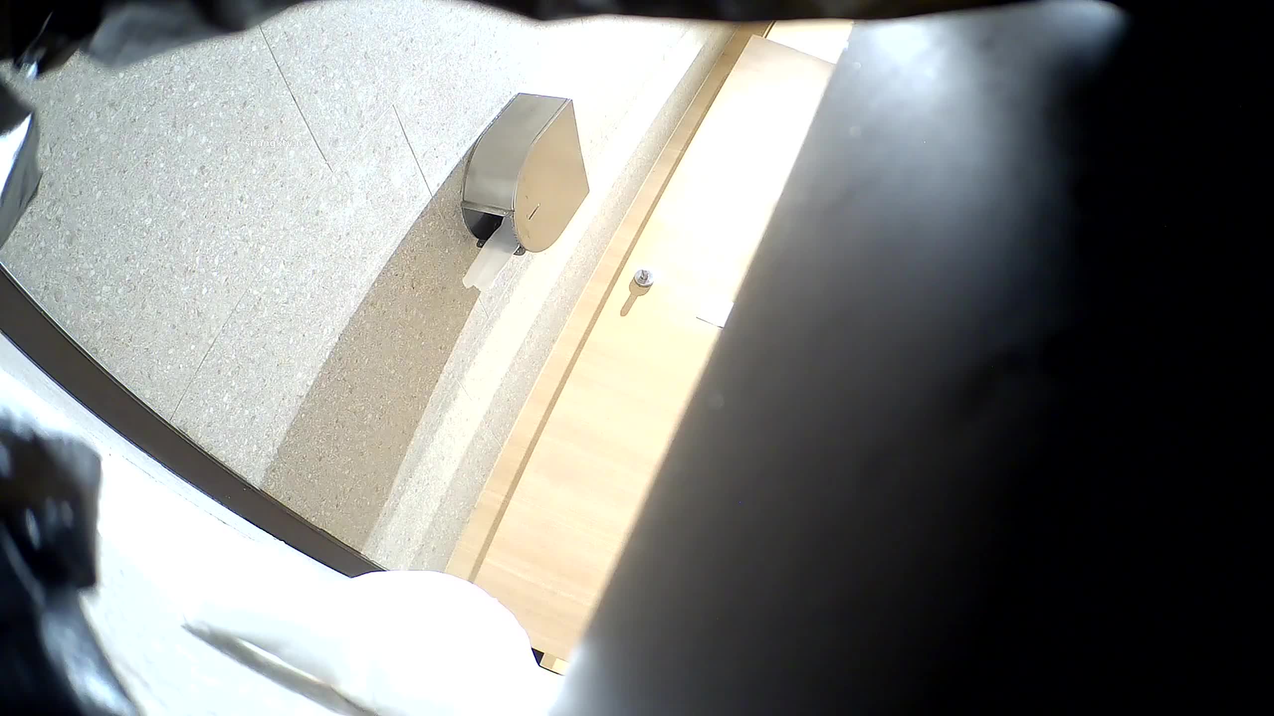 20231006023240_000049.mp4