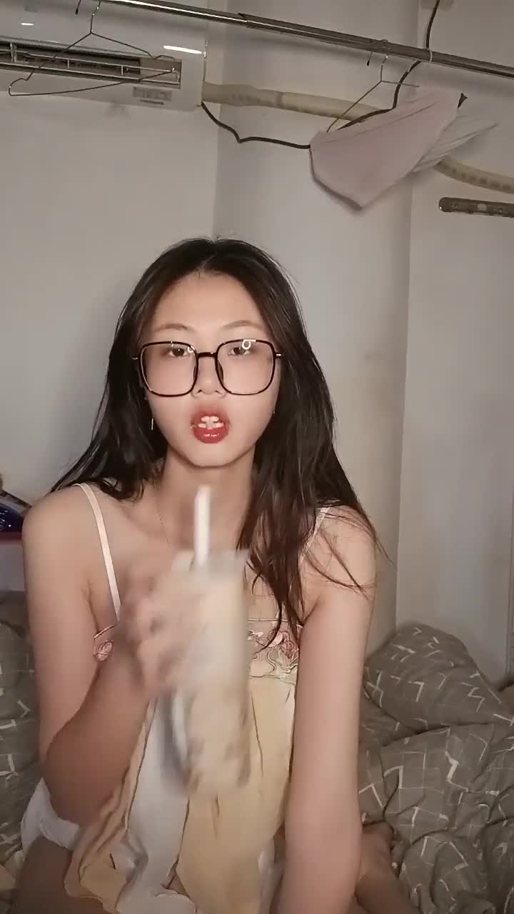  (6)