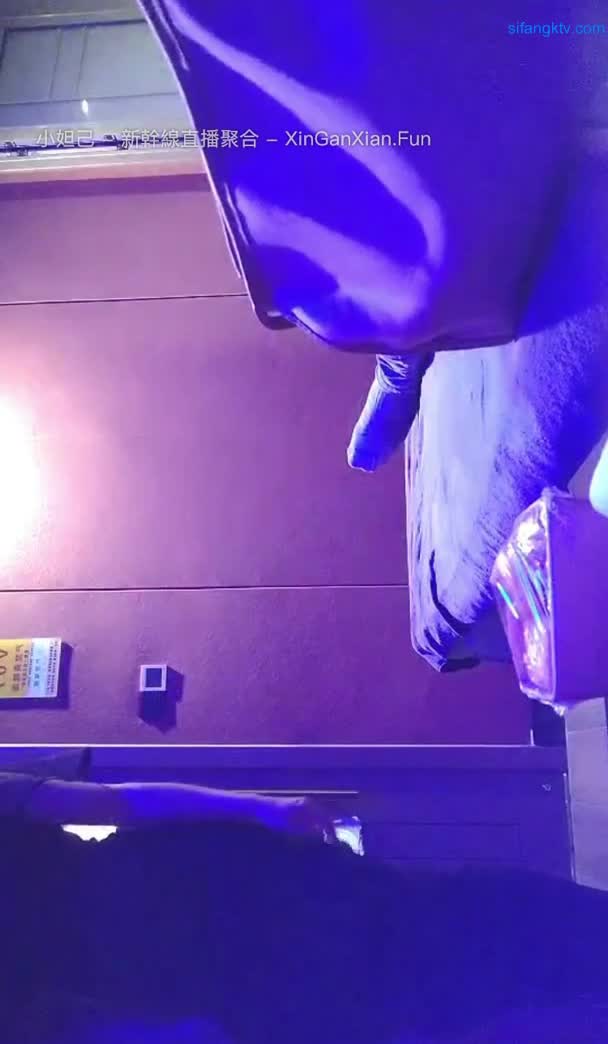 1 (39)