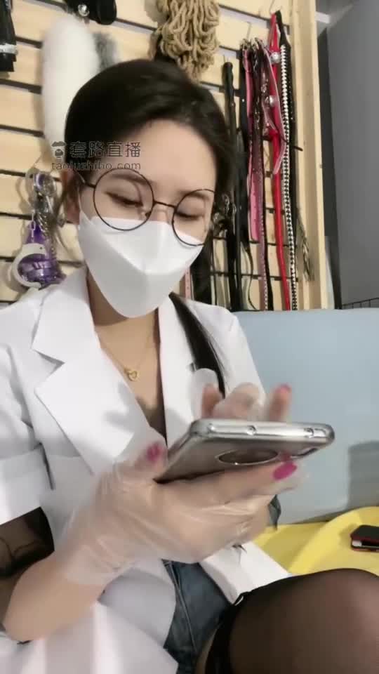 1 (8)