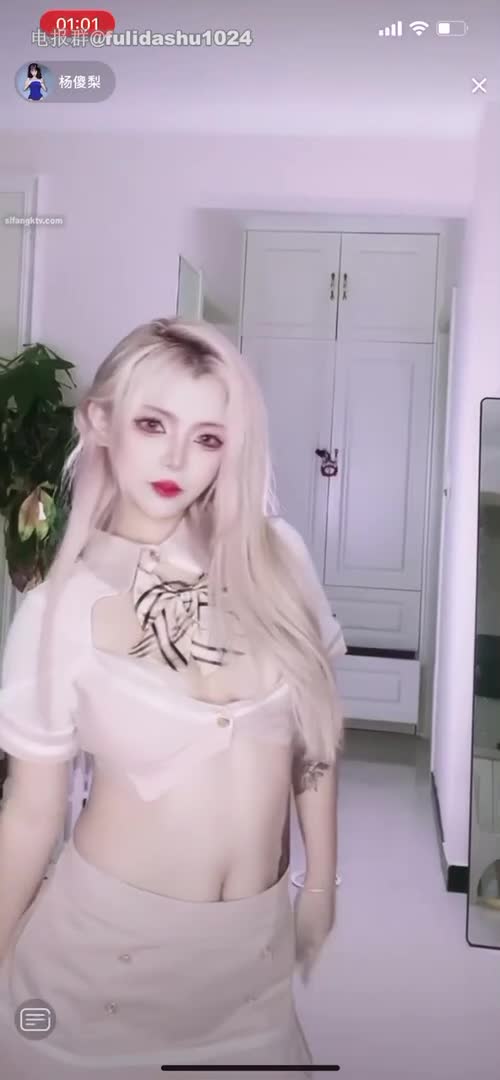 直播闪现 (118).mp4