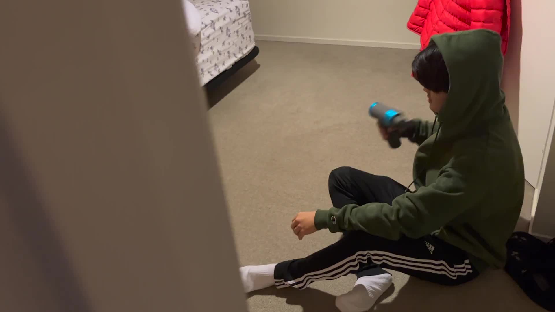 1 (18)