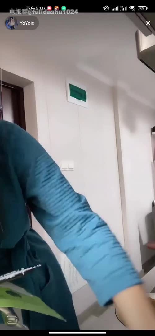 直播闪现 (119).mp4