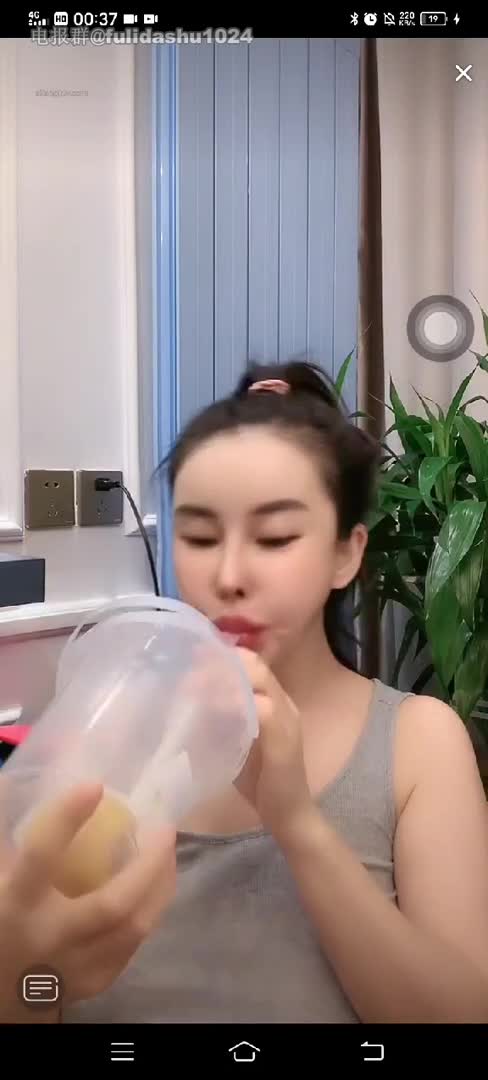 直播闪现 (106).mp4