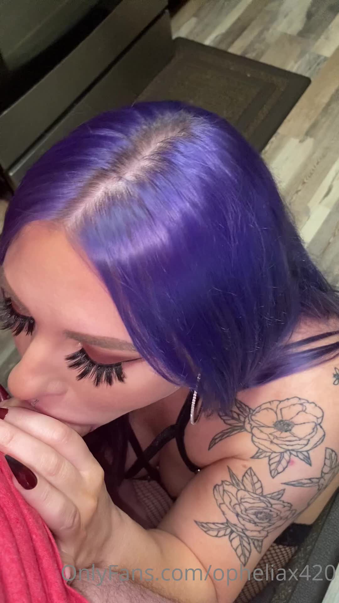  (21)