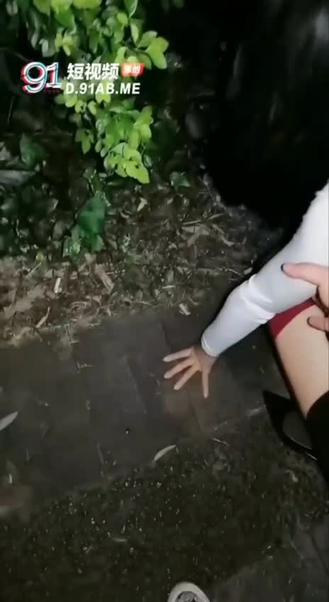 ⭐️ 醉酒完整版 ⭐️

美女醉酒被猥琐男捡尸