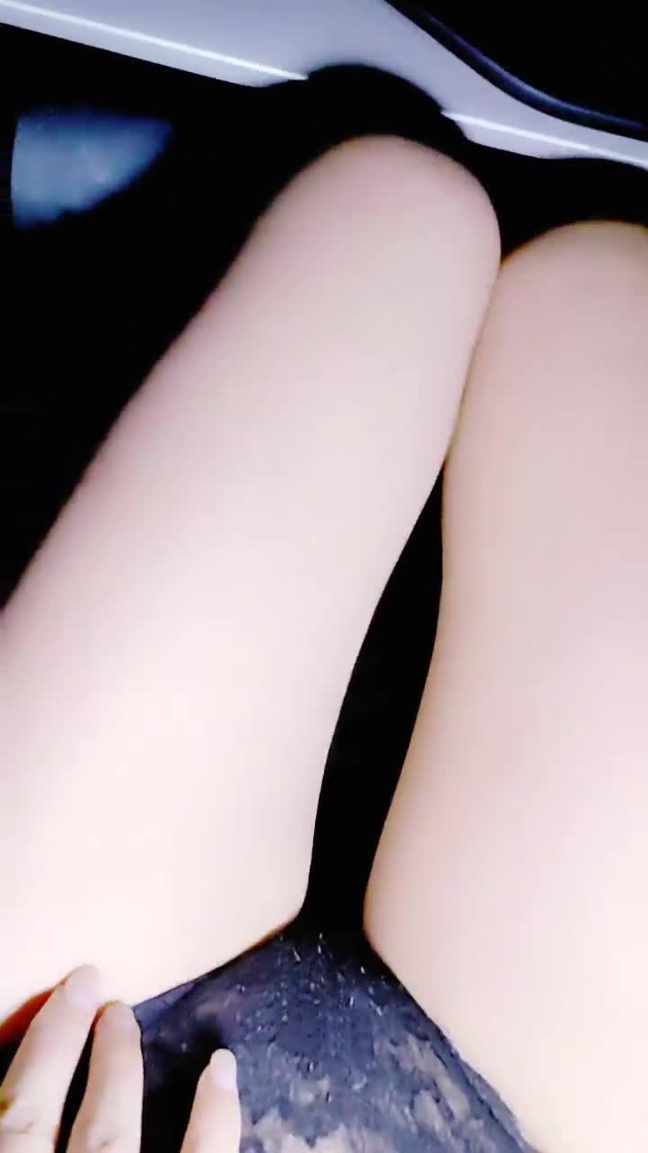  (40)