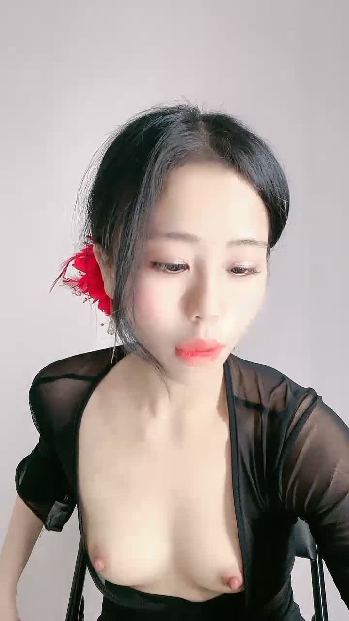  (12)