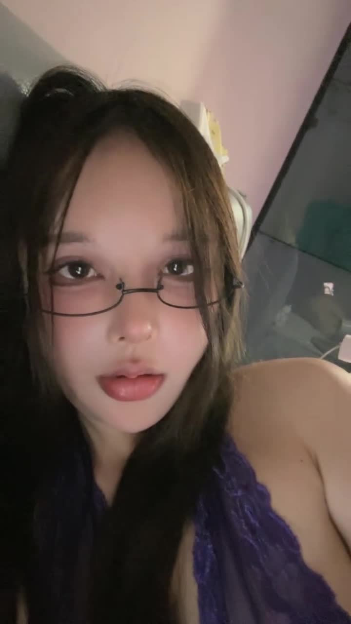  (9)