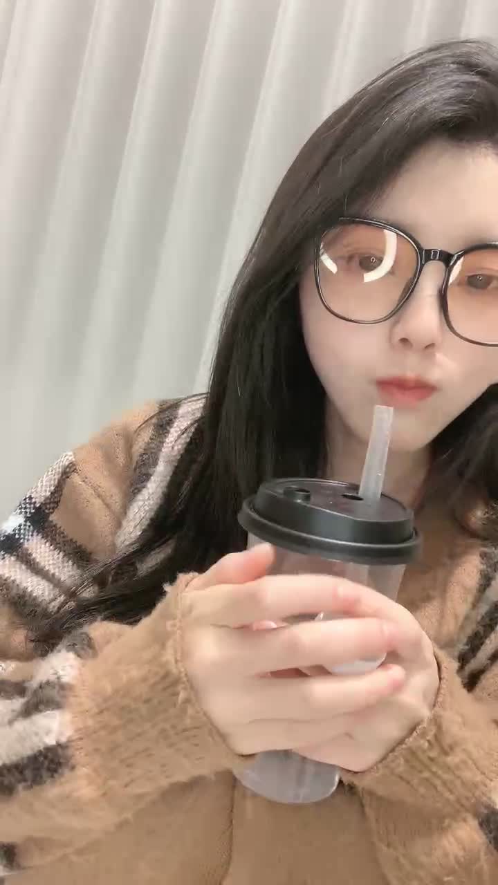  (16)