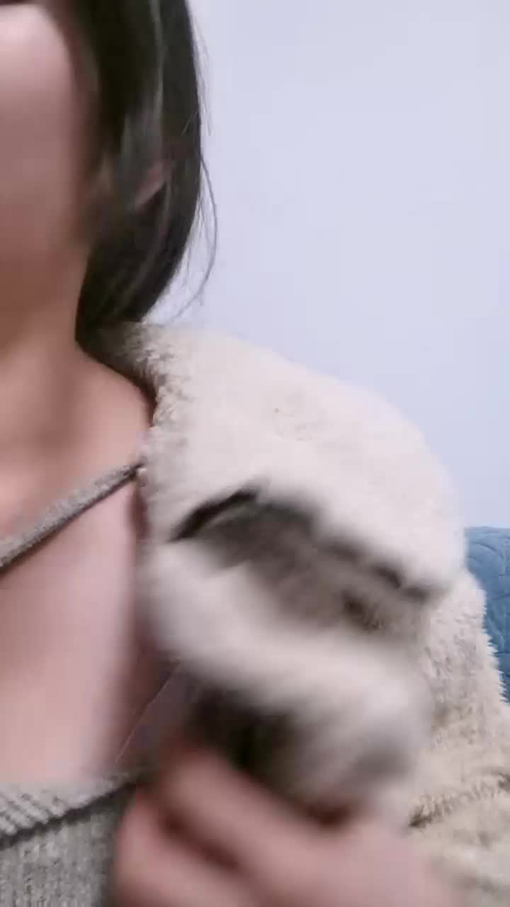  (16)