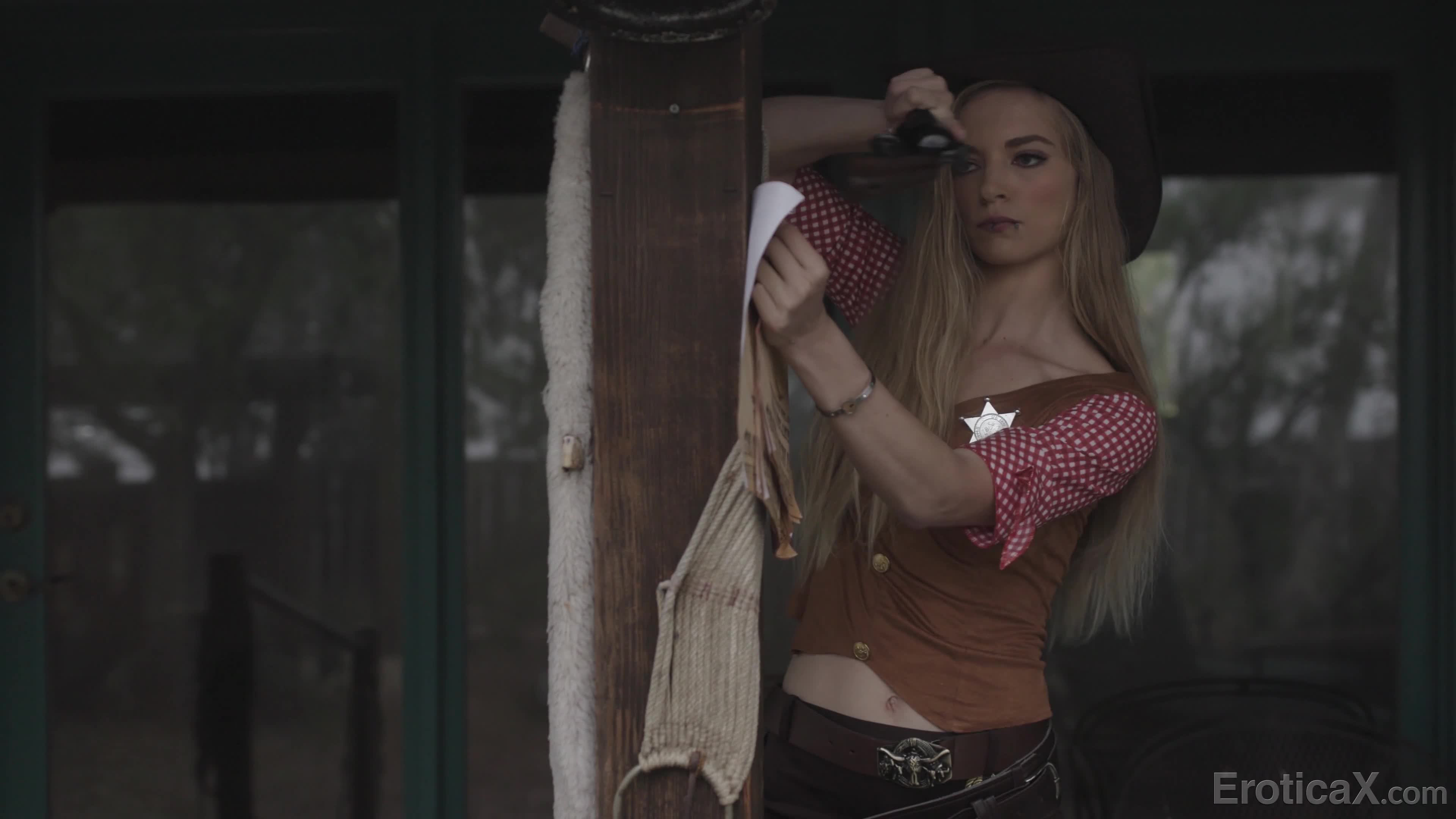 eroticax.19.09.25.lana.sharapova.new.sheriff.in.town.4k