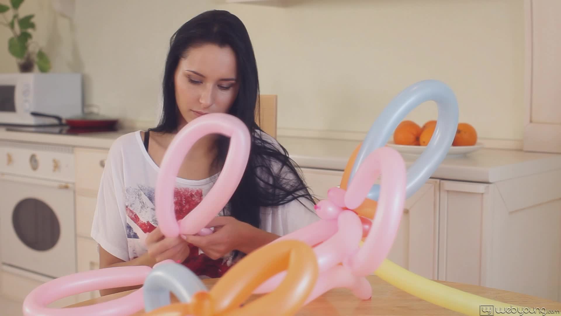 webyoung.13.07.15.mira.playgirl