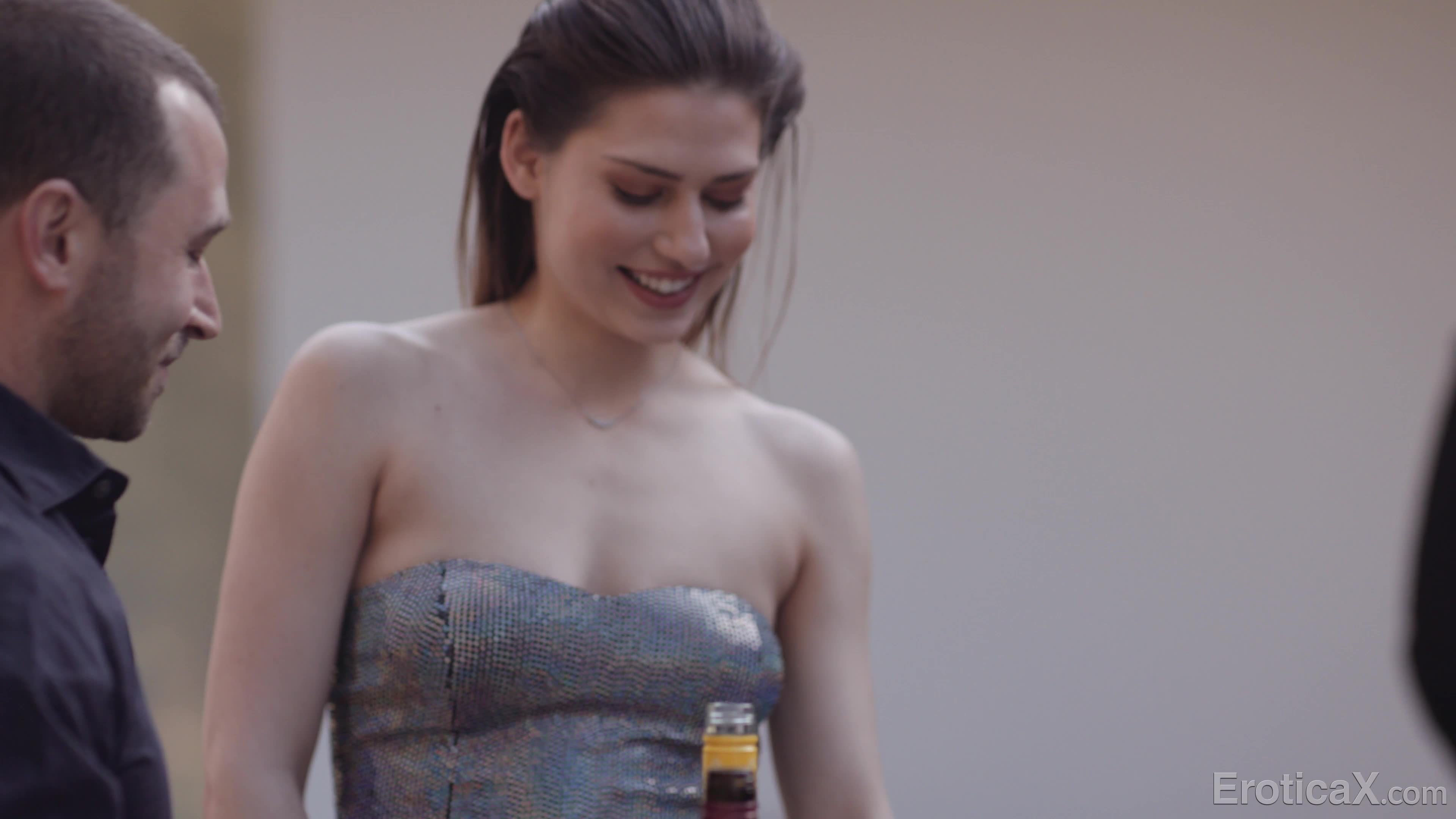 eroticax.20.04.15.kamryn.jade.casual.wife.swapping.part.2.4k