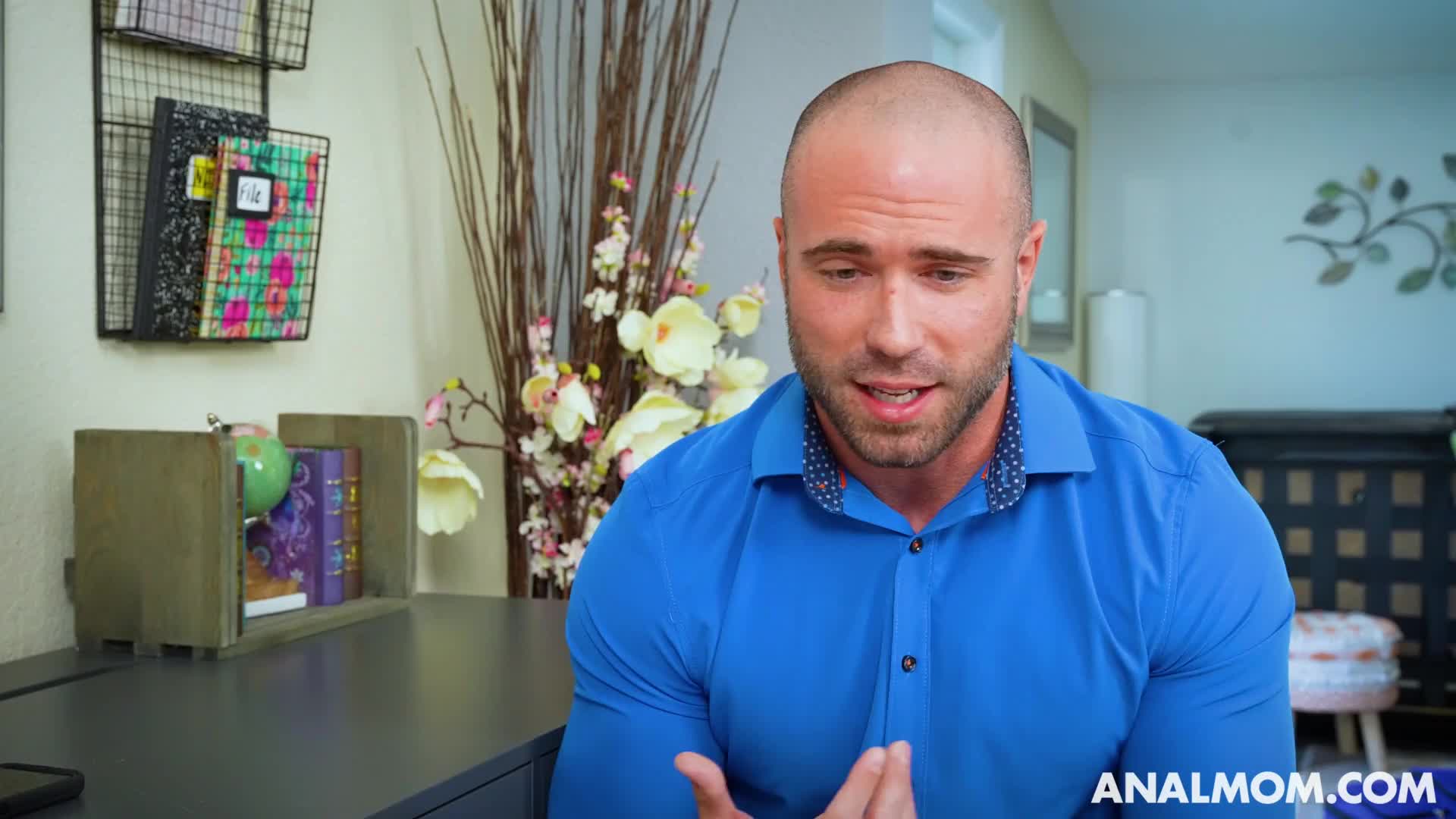 analmom.21.11.18.erin.everheart.ass.eating.addiction