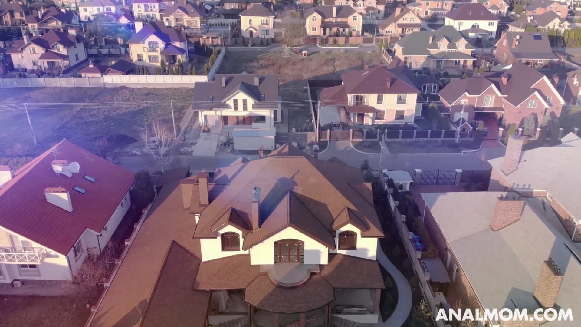 analmom.22.07.14.dee.williams.scandal.in.suburbia.part.1