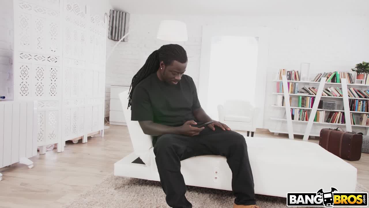 20210606_next door anal_eveline dellai