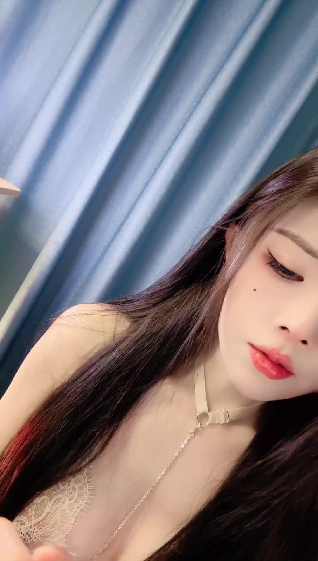  (9)