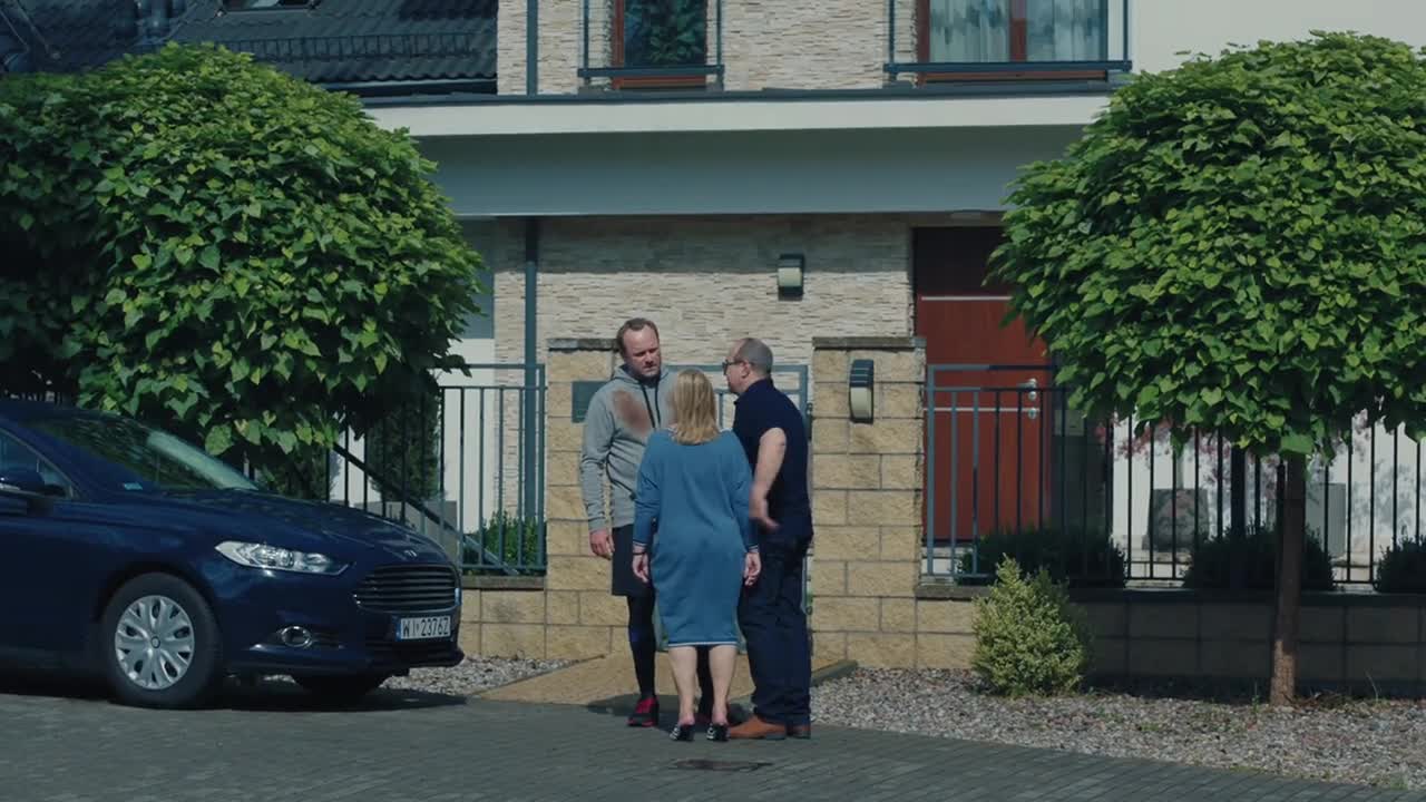 osaczony.2021.s01.e01.pl.720p.web-dl.h264.dd2.0-k83