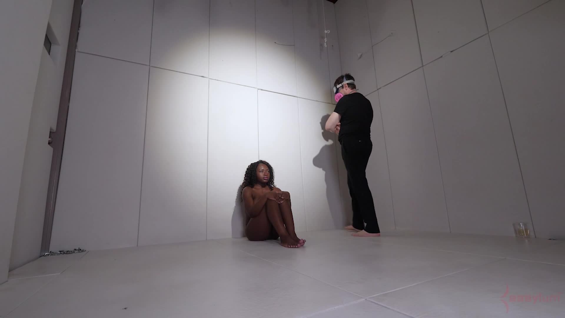 assylum.21.01.09.noemie.bilas.anal.nothingness