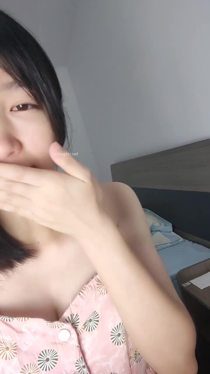  (9)