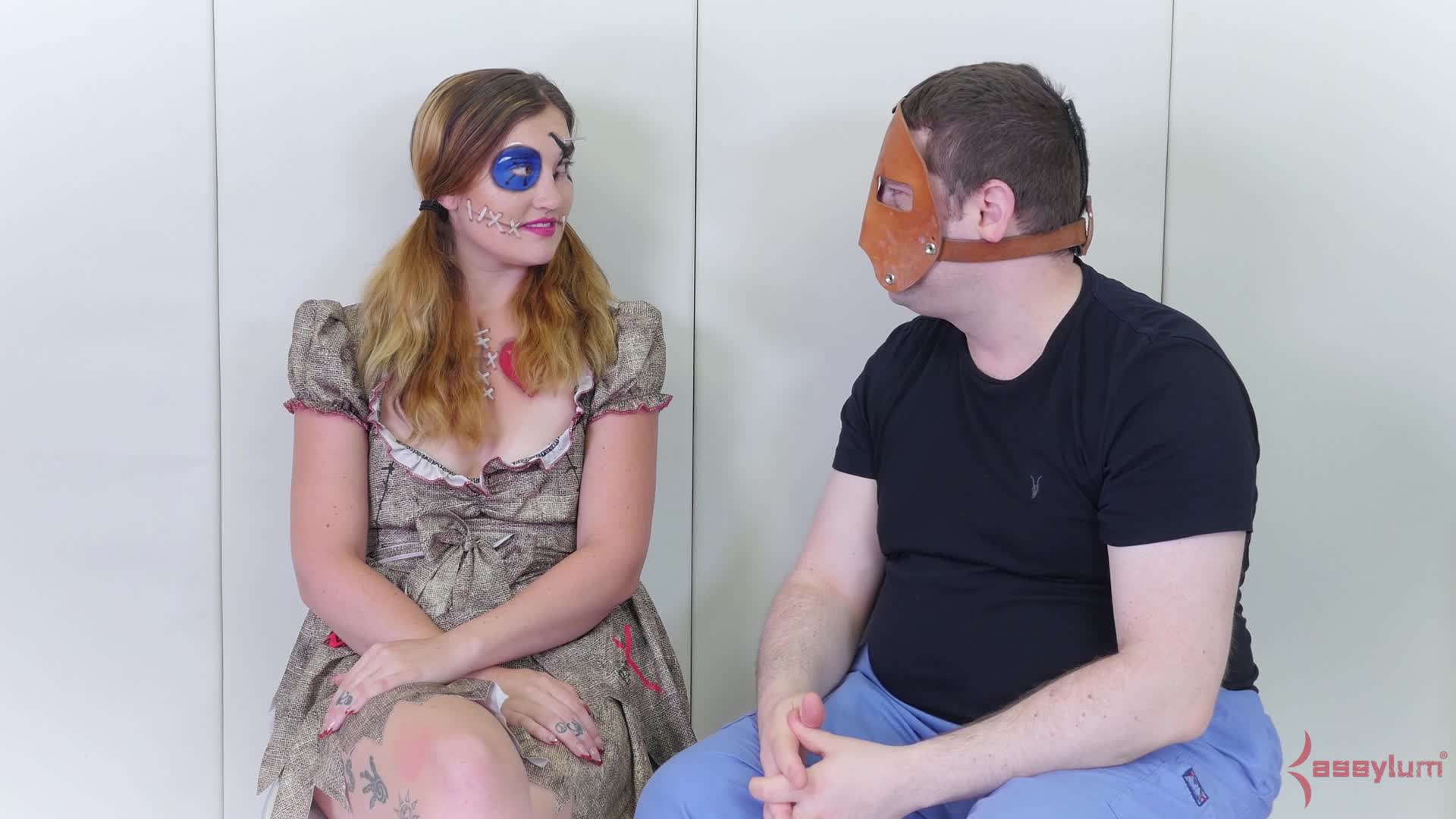 assylum.17.08.18.kat.monroe.painal.doll