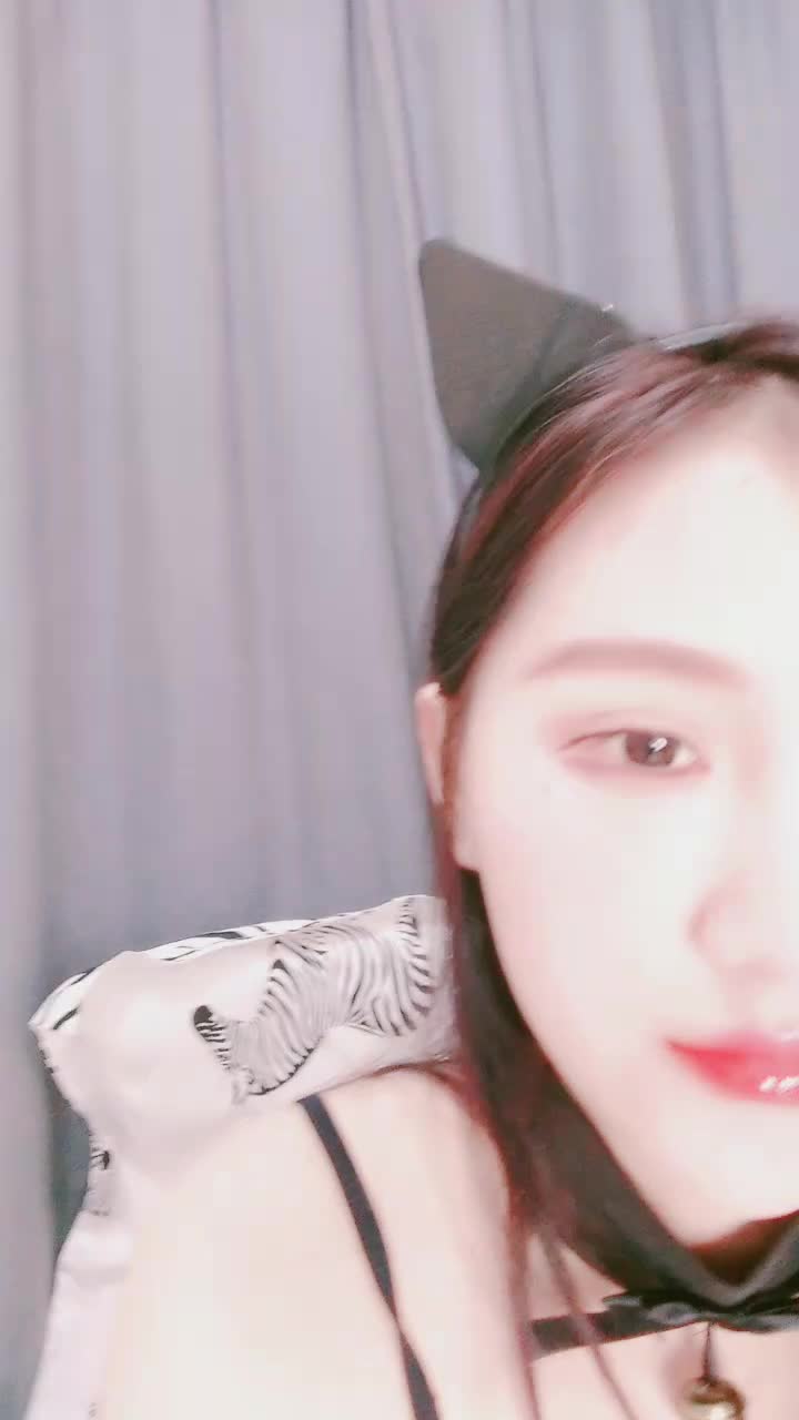 (10)