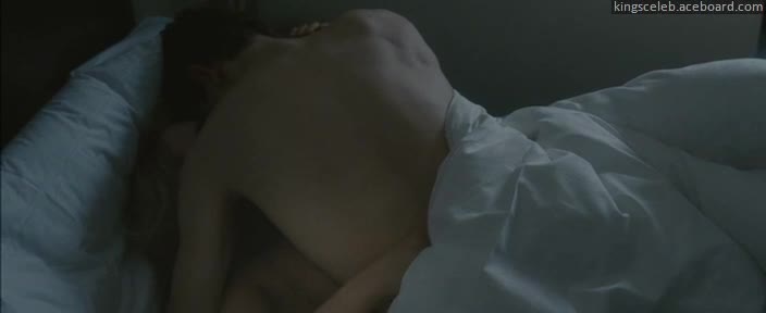 sophia myles -在屋顶上流浪 hallam foe2007