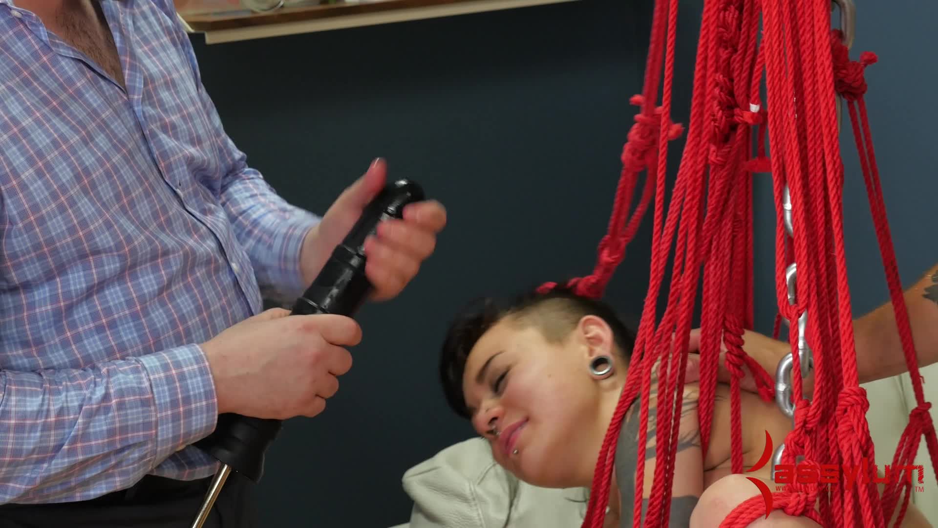 assylum.15.07.13.amelia.dire.queen.of.anal.2